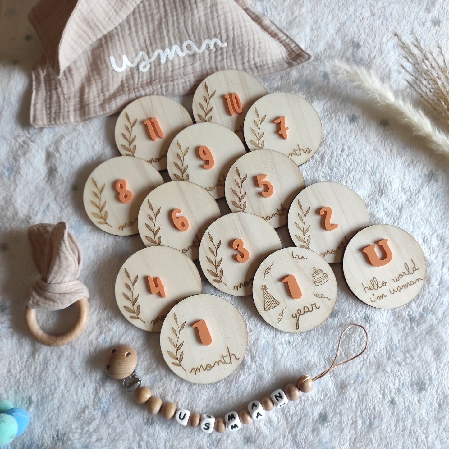 KIT Nacimiento: Plaquitas "Mesario Mágico" + Caja Personalizada + Chupetero